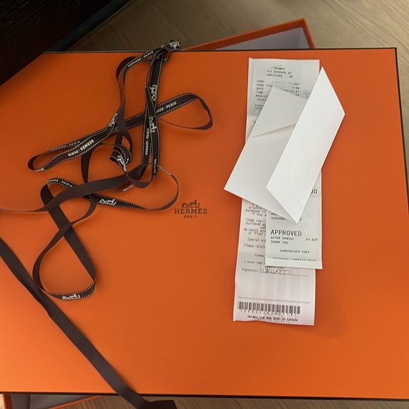 Hermes blanket with original bag, receipt and packaging. - Picture 3 of 3